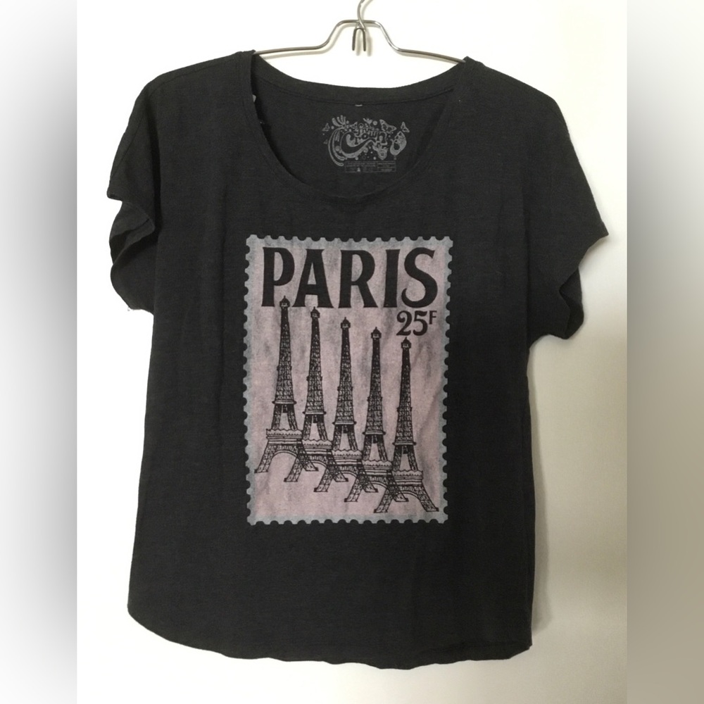 Paris stamp printed tee.